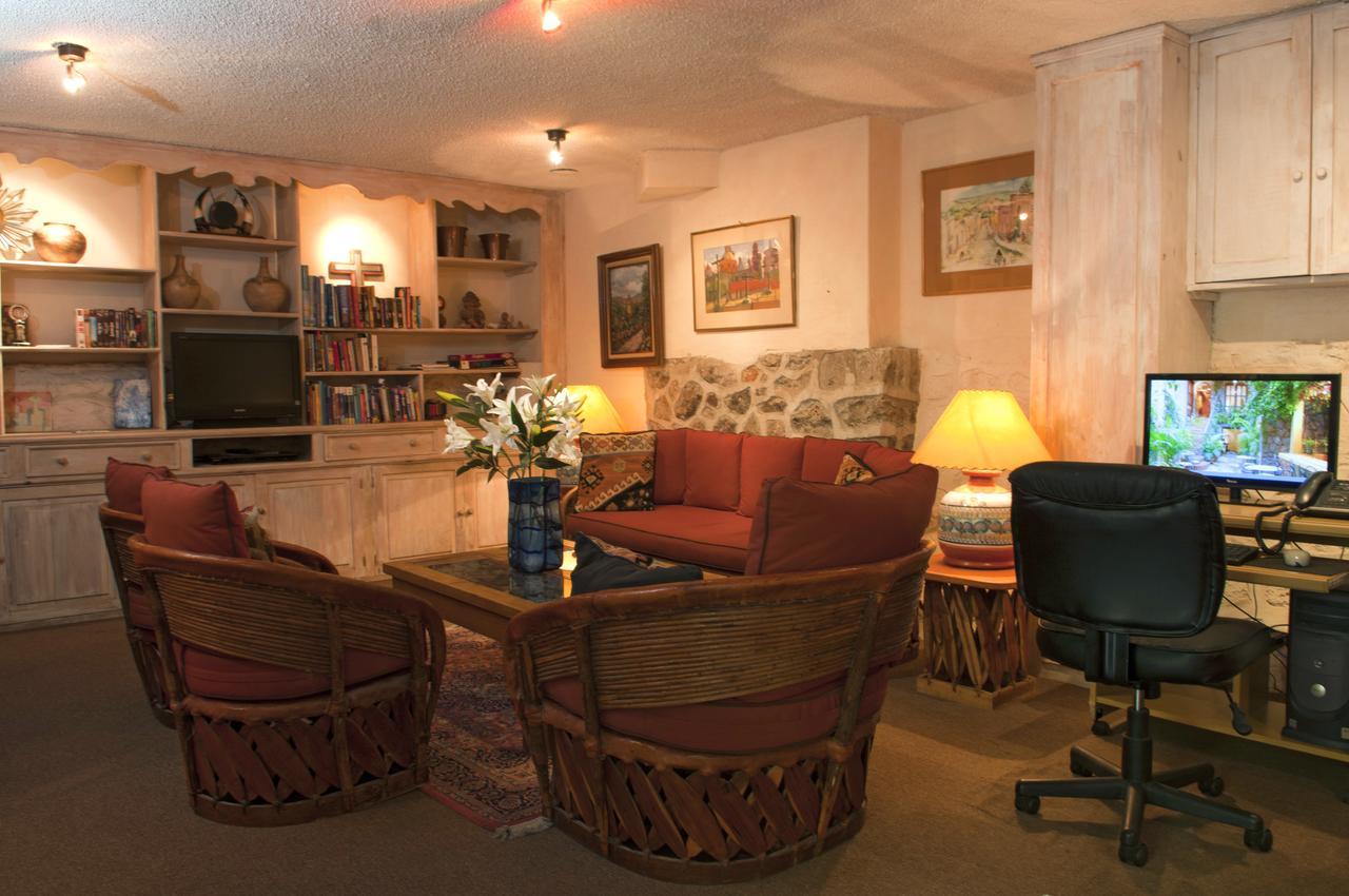 Casa Calderoni Bed & Breakfast San Miguel de Allende Dış mekan fotoğraf